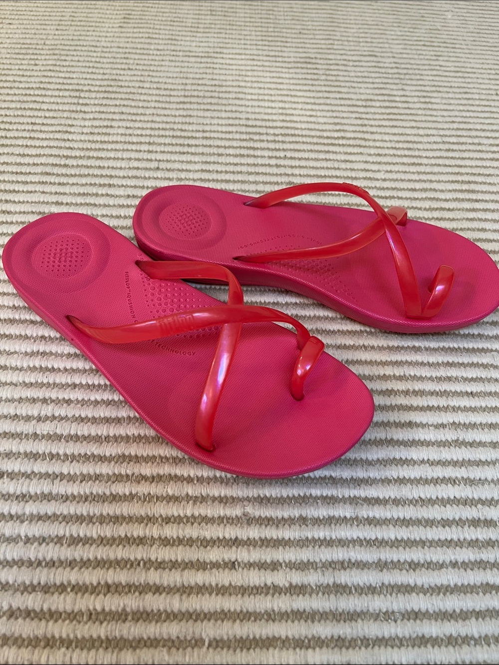 Fitflop iQushion Strappy Flip Flop Sandals size 7 EUC